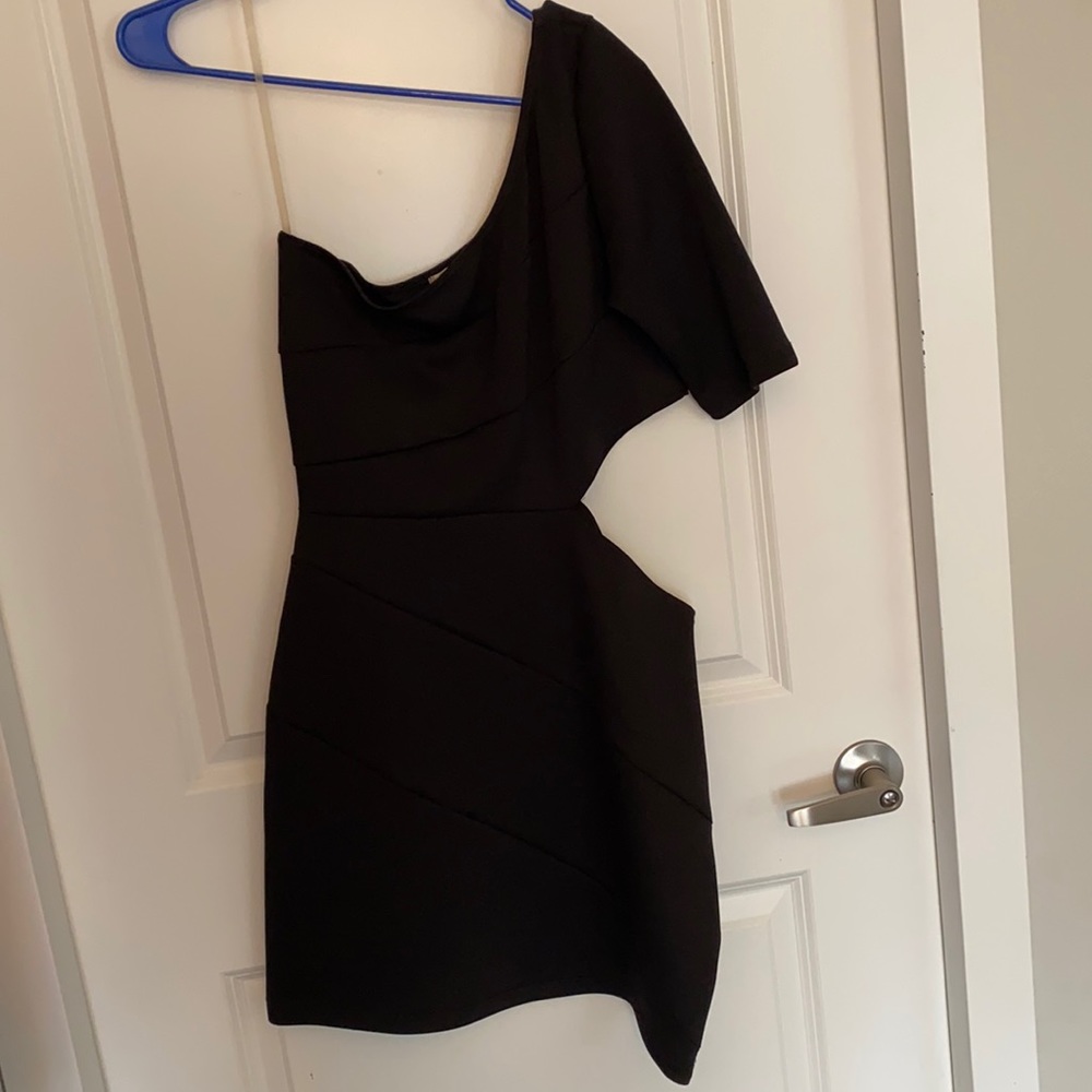 One shoulder black dress